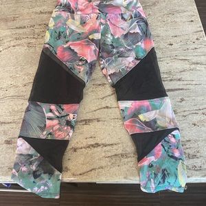 Free people floral mid length leggings NEW W TAGS SIZE M/L